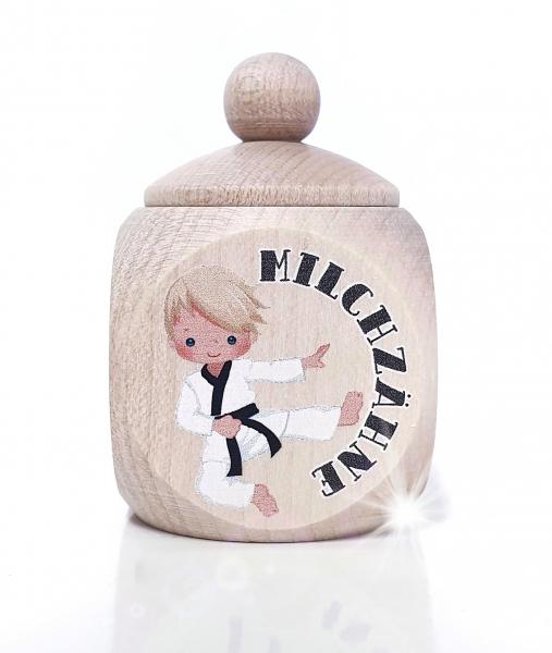 Karate Junge blond MZD